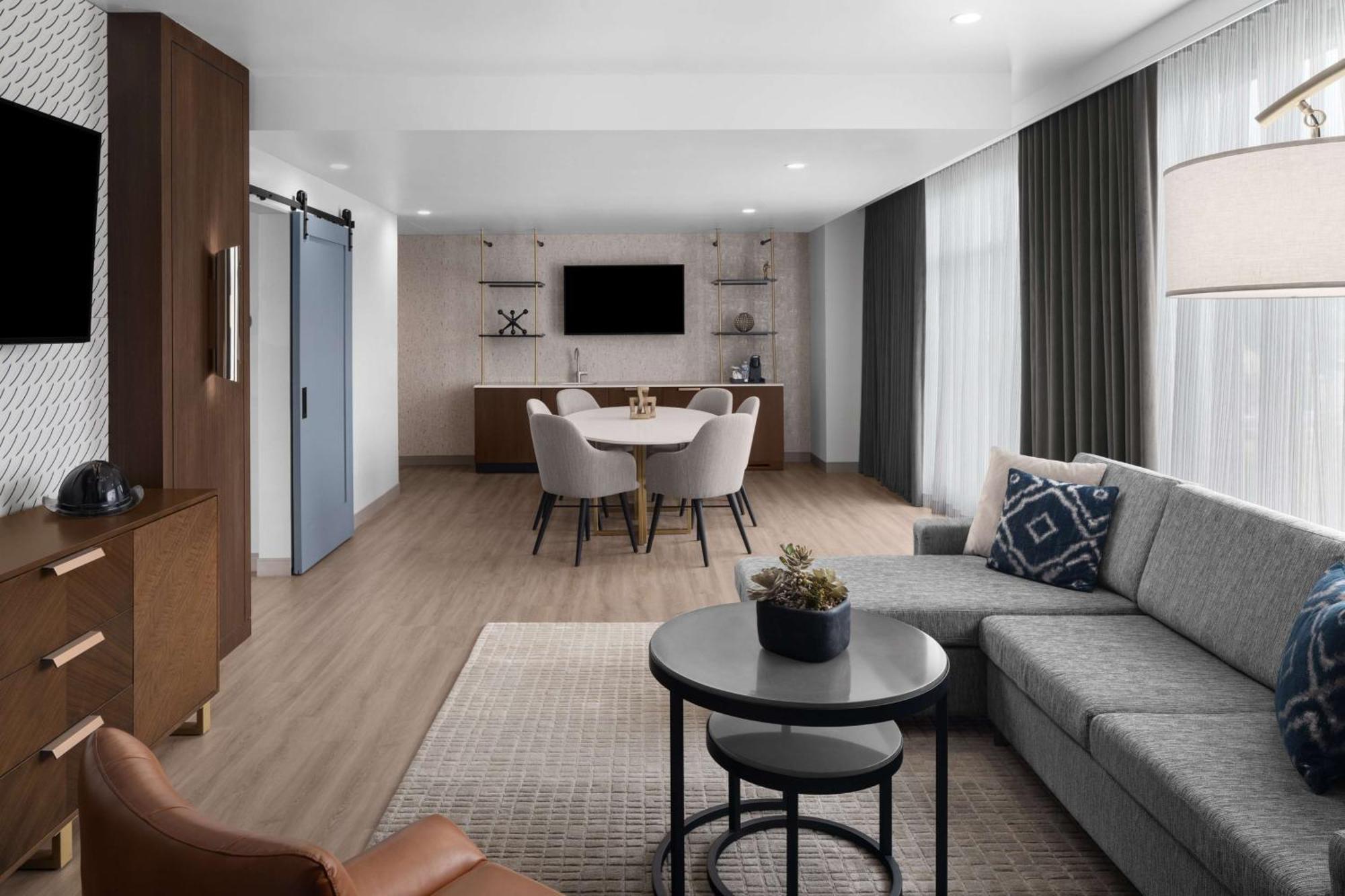 Hotel West & Main Conshohocken, Tapestry Collection Hilton Екстер'єр фото