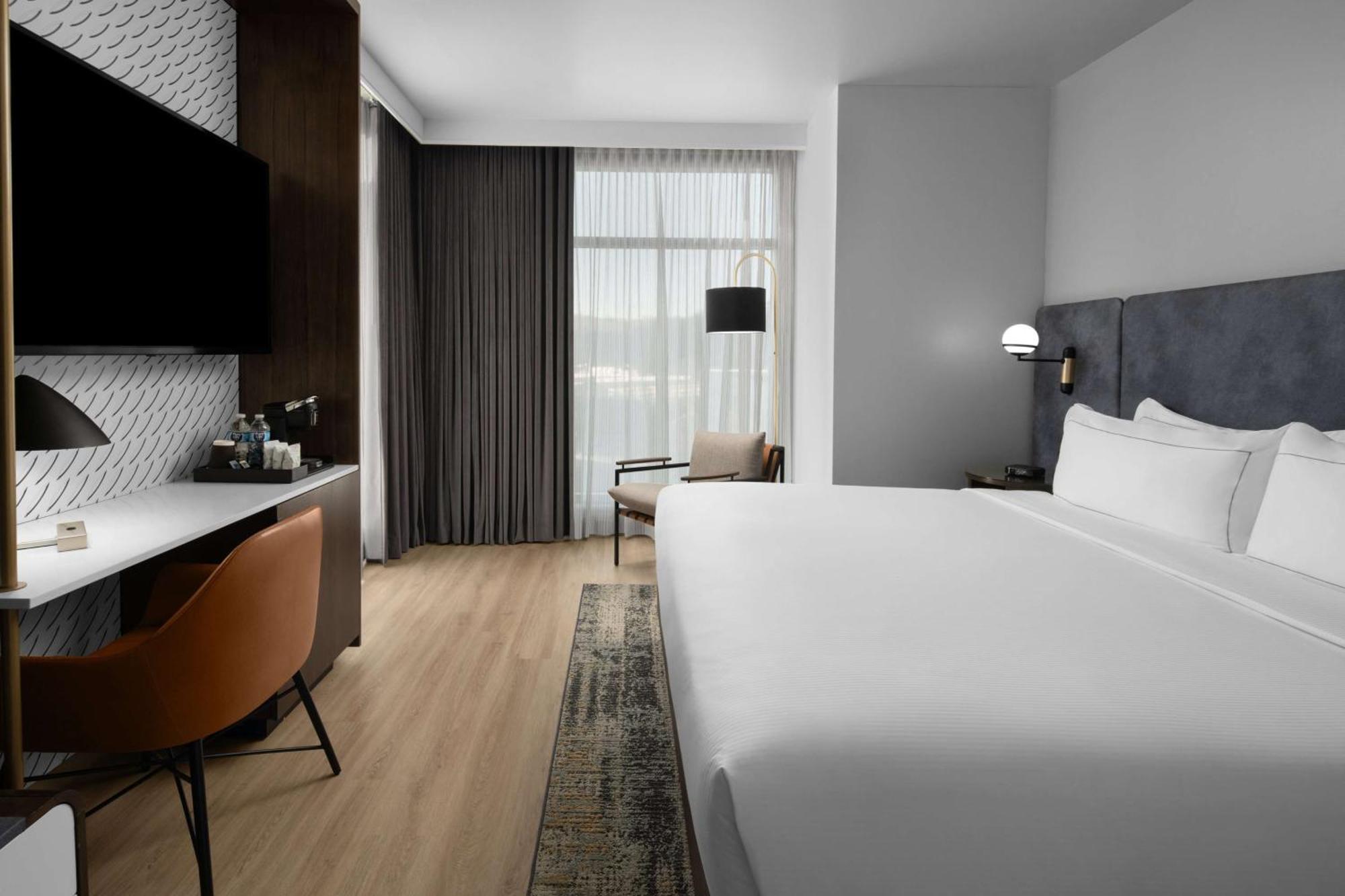 Hotel West & Main Conshohocken, Tapestry Collection Hilton Екстер'єр фото